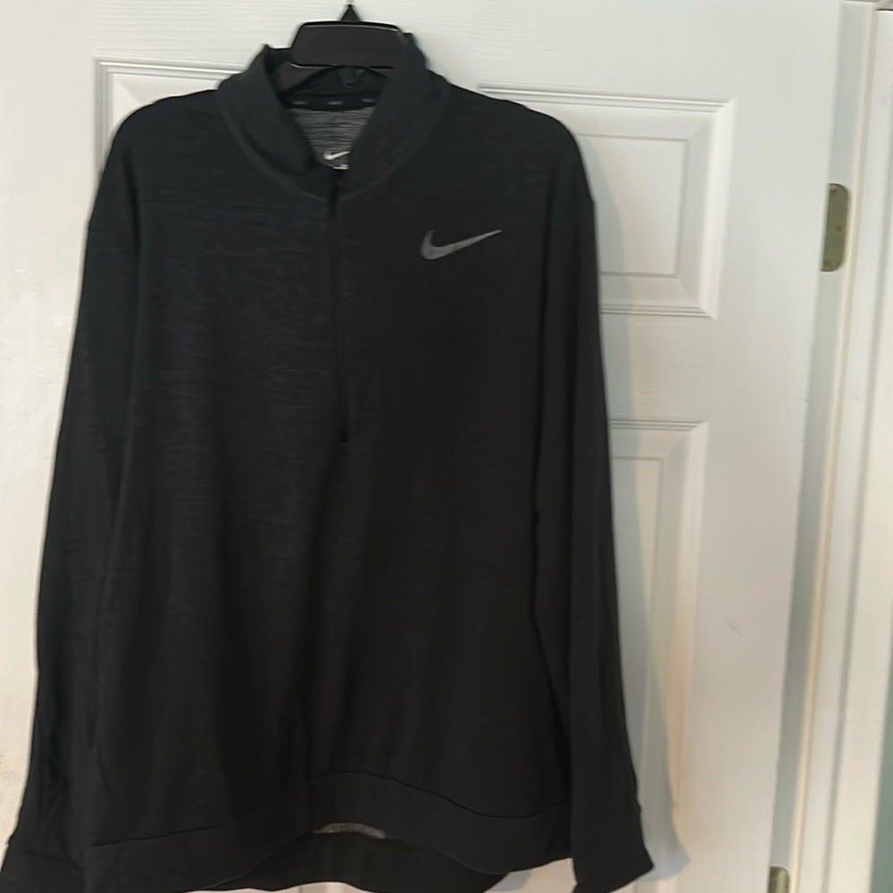 Nike men’s drifit sweatsuit size XL